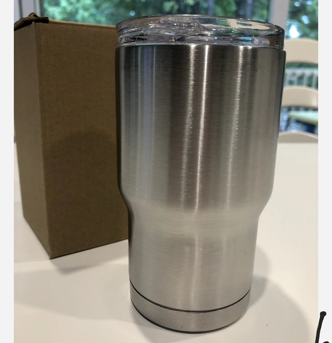 Design a stainless steel tumbler with lid